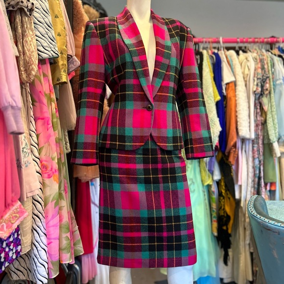 90s Funky Tartan Suit - Picture 5 of 16